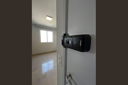 Apartamento à venda com 35m², 1 quarto e 1 vaga Apartamento à venda com 35m², 1 quarto e 1 vagaFechadura