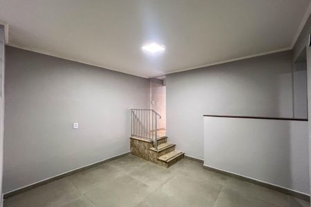 Sala de casa para alugar com 2 quartos, 100m² em Vila Dom Pedro I, São Paulo