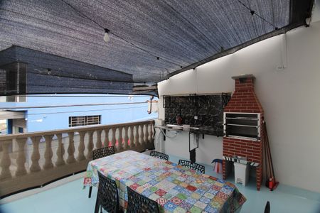 Casa à venda com 316m², 4 quartos e 2 vagasVaranda da Suite