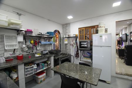 Casa à venda com 316m², 4 quartos e 2 vagasCozinha Industrial