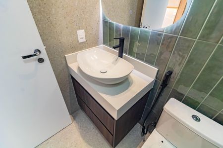 Banheiro Social de kitnet/studio para alugar com 1 quarto, 25m² em Vila Clementino, São Paulo