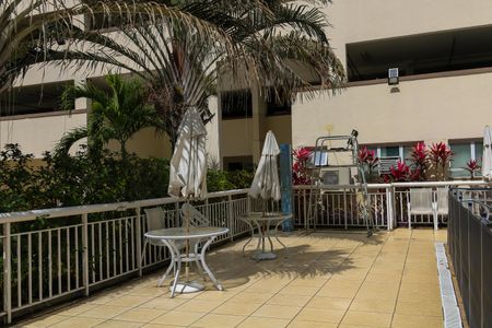 Apartamento à venda com 69m², 3 quartos e 1 vaga Apartamento à venda com 69m², 3 quartos e 1 vagaÁrea comum - Piscina