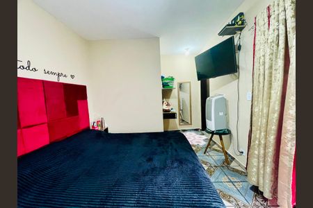 Casa à venda com 200m², 3 quartos e 2 vagas Casa à venda com 200m², 3 quartos e 2 vagasSuíte