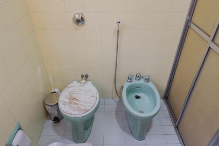 Casa à venda com 146m², 3 quartos e 2 vagasBanheiro