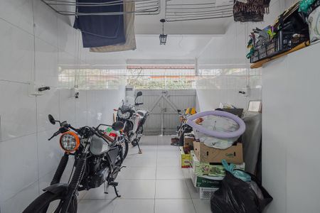 Casa à venda com 146m², 3 quartos e 2 vagasÁrea de Serviço