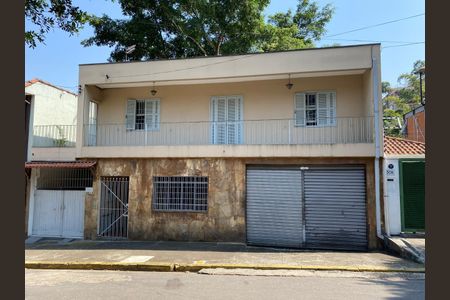 Casa à venda com 146m², 3 quartos e 2 vagasFachada