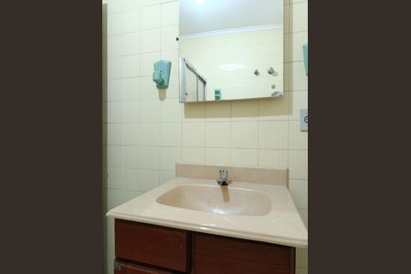 Casa à venda com 146m², 3 quartos e 2 vagasBanheiro