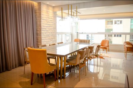 Apartamento para alugar com 177m², 3 quartos e 3 vagas Apartamento para alugar com 177m², 3 quartos e 3 vagasCopa