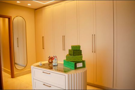 Apartamento para alugar com 177m², 3 quartos e 3 vagas Apartamento para alugar com 177m², 3 quartos e 3 vagasSuíte 3