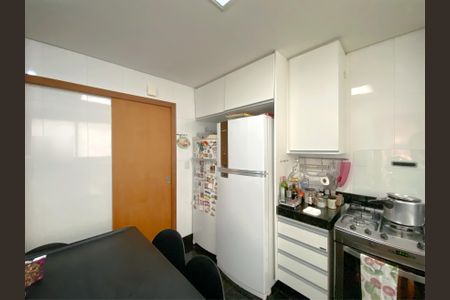 Apartamento à venda com 150m², 4 quartos e 4 vagasCozinha