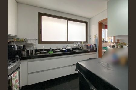 Apartamento à venda com 150m², 4 quartos e 4 vagasCozinha