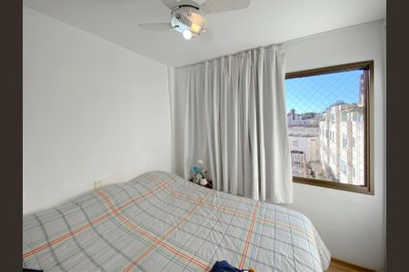Apartamento à venda com 150m², 4 quartos e 4 vagasQuarto 2