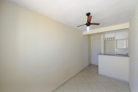 Sala de apartamento para alugar com 2 quartos, 50m² em Vila Campos Sales, Campinas