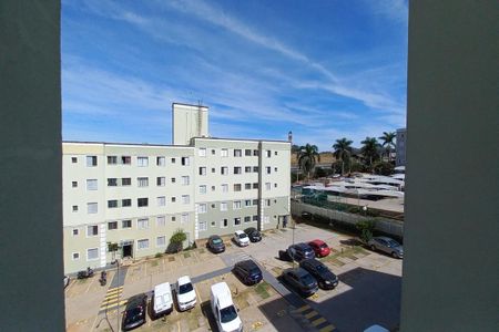 Vista da Sala de apartamento para alugar com 2 quartos, 50m² em Vila Campos Sales, Campinas