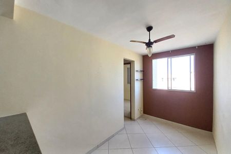 Sala de apartamento para alugar com 2 quartos, 50m² em Vila Campos Sales, Campinas