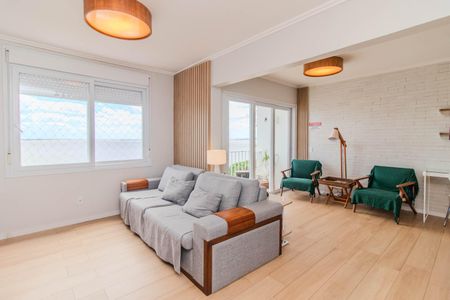 Apartamento para alugar com 2 quartos, 86m² em Vila Assunção, Porto Alegre