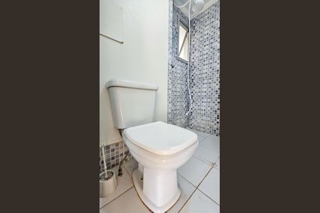 Apartamento à venda com 75m², 3 quartos e 2 vagas Apartamento à venda com 75m², 3 quartos e 2 vagasBanheiro 2
