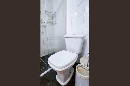Apartamento à venda com 75m², 3 quartos e 2 vagas Apartamento à venda com 75m², 3 quartos e 2 vagasBanheiro 1