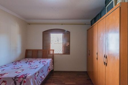 Casa à venda com 182m², 3 quartos e 4 vagas Casa à venda com 182m², 3 quartos e 4 vagasQuarto 1