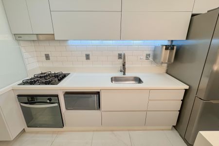 Apartamento à venda com 55m², 2 quartos e 1 vaga Apartamento à venda com 55m², 2 quartos e 1 vagaCozinha