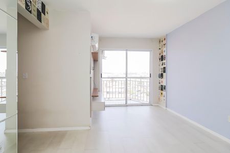 Sala de apartamento para alugar com 2 quartos, 56m² em Vila Carmosina, São Paulo