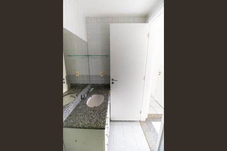 Apartamento à venda com 85m², 3 quartos e 1 vaga Apartamento à venda com 85m², 3 quartos e 1 vagaBanheiro Social
