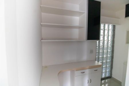 Apartamento à venda com 85m², 3 quartos e 1 vaga Apartamento à venda com 85m², 3 quartos e 1 vagaEscritório