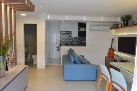 Sala de casa de condomínio à venda com 3 quartos, 140m² em Pechincha, Rio de Janeiro