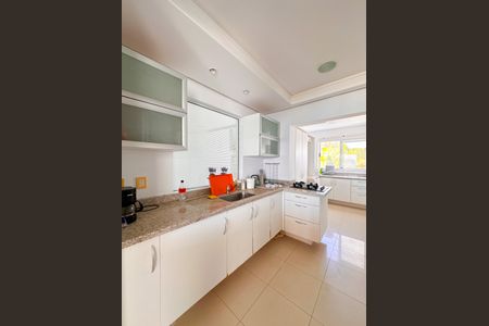 Apartamento para alugar com 250m², 4 quartos e 2 vagasCozinha