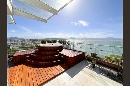 Apartamento para alugar com 250m², 4 quartos e 2 vagasTerraço