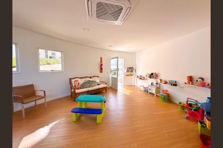 Apartamento para alugar com 250m², 4 quartos e 2 vagasÁrea comum - Playground