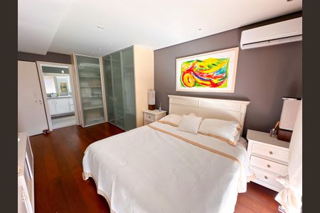 Apartamento para alugar com 250m², 4 quartos e 2 vagasSuíte