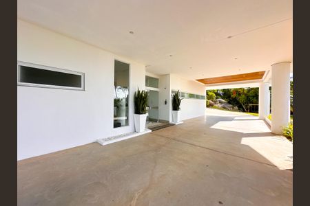 Apartamento para alugar com 250m², 4 quartos e 2 vagasEntrada