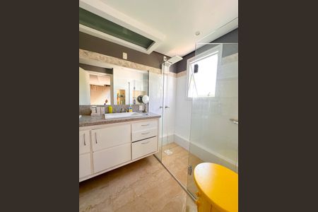 Apartamento para alugar com 250m², 4 quartos e 2 vagasBanheiro da Suíte