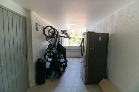 Casa de condomínio à venda com 400m², 5 quartos e 2 vagas Casa de condomínio à venda com 400m², 5 quartos e 2 vagasÁrea externa