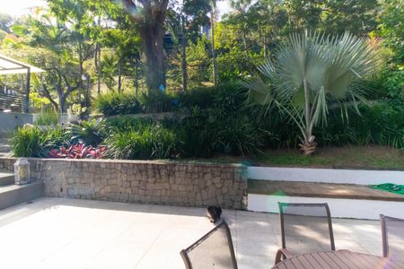 Casa de condomínio à venda com 400m², 5 quartos e 2 vagas Casa de condomínio à venda com 400m², 5 quartos e 2 vagasÁrea externa