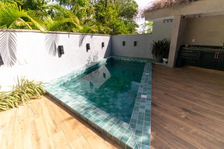 Casa de condomínio à venda com 400m², 5 quartos e 2 vagas Casa de condomínio à venda com 400m², 5 quartos e 2 vagasÁrea externa