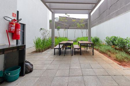 Studio para alugar com 28m², 1 quarto e sem vaga Studio para alugar com 28m², 1 quarto e sem vagaChurrasqueira