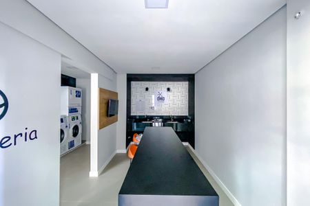 Apartamento à venda com 34m², 2 quartos e sem vagaÁrea comum