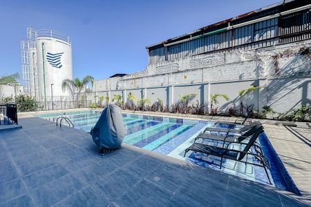 Apartamento à venda com 34m², 2 quartos e sem vagaÁrea comum - Piscina