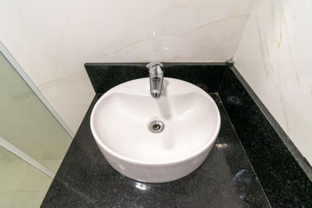 Apartamento à venda com 53m², 2 quartos e 1 vaga Apartamento à venda com 53m², 2 quartos e 1 vagaBanheiro da Suíte