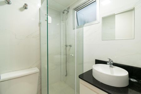Apartamento à venda com 53m², 2 quartos e 1 vaga Apartamento à venda com 53m², 2 quartos e 1 vagaBanheiro da Suíte
