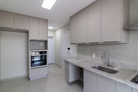 Apartamento para alugar com 168m², 3 quartos e 2 vagas Apartamento para alugar com 168m², 3 quartos e 2 vagasCozinha
