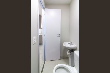 Apartamento para alugar com 168m², 3 quartos e 2 vagas Apartamento para alugar com 168m², 3 quartos e 2 vagasBanheiro de Serviço