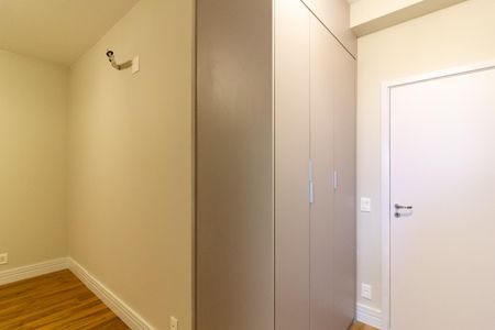 Apartamento para alugar com 168m², 3 quartos e 2 vagas Apartamento para alugar com 168m², 3 quartos e 2 vagasSuíte 1