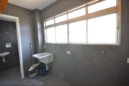 Apartamento à venda com 70m², 2 quartos e 1 vagaÁrea de serviço