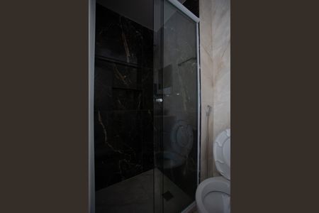 Apartamento à venda com 35m², 2 quartos e 1 vaga Apartamento à venda com 35m², 2 quartos e 1 vagaBanheiro