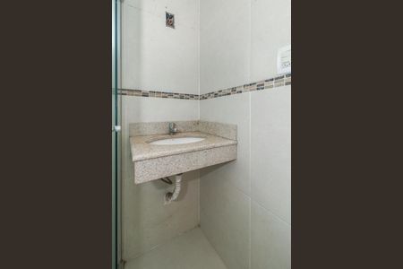 Casa à venda com 150m², 3 quartos e 4 vagasBanheiro da Suíte 2