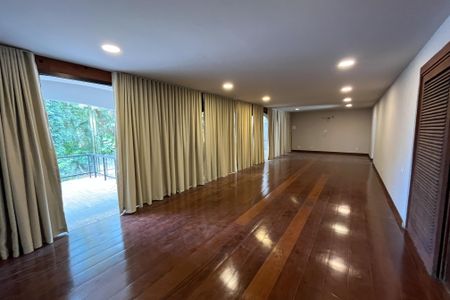 Sala de casa à venda com 7 quartos, 565m² em Jardim Guanabara, Rio de Janeiro