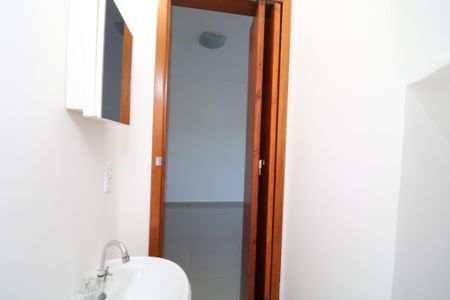 Casa de condomínio à venda com 90m², 3 quartos e 1 vagaLavabo